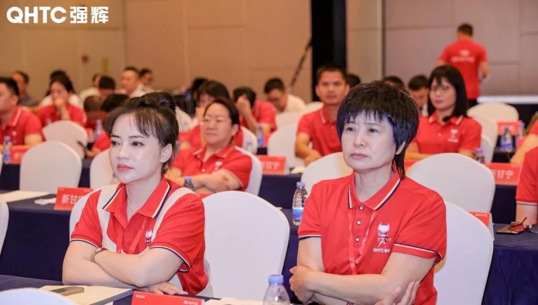 大地·大师·大宅 | 202491香蕉在线观看国产一区精工瓷砖全国经销商峰会圆满举办！(图47)
